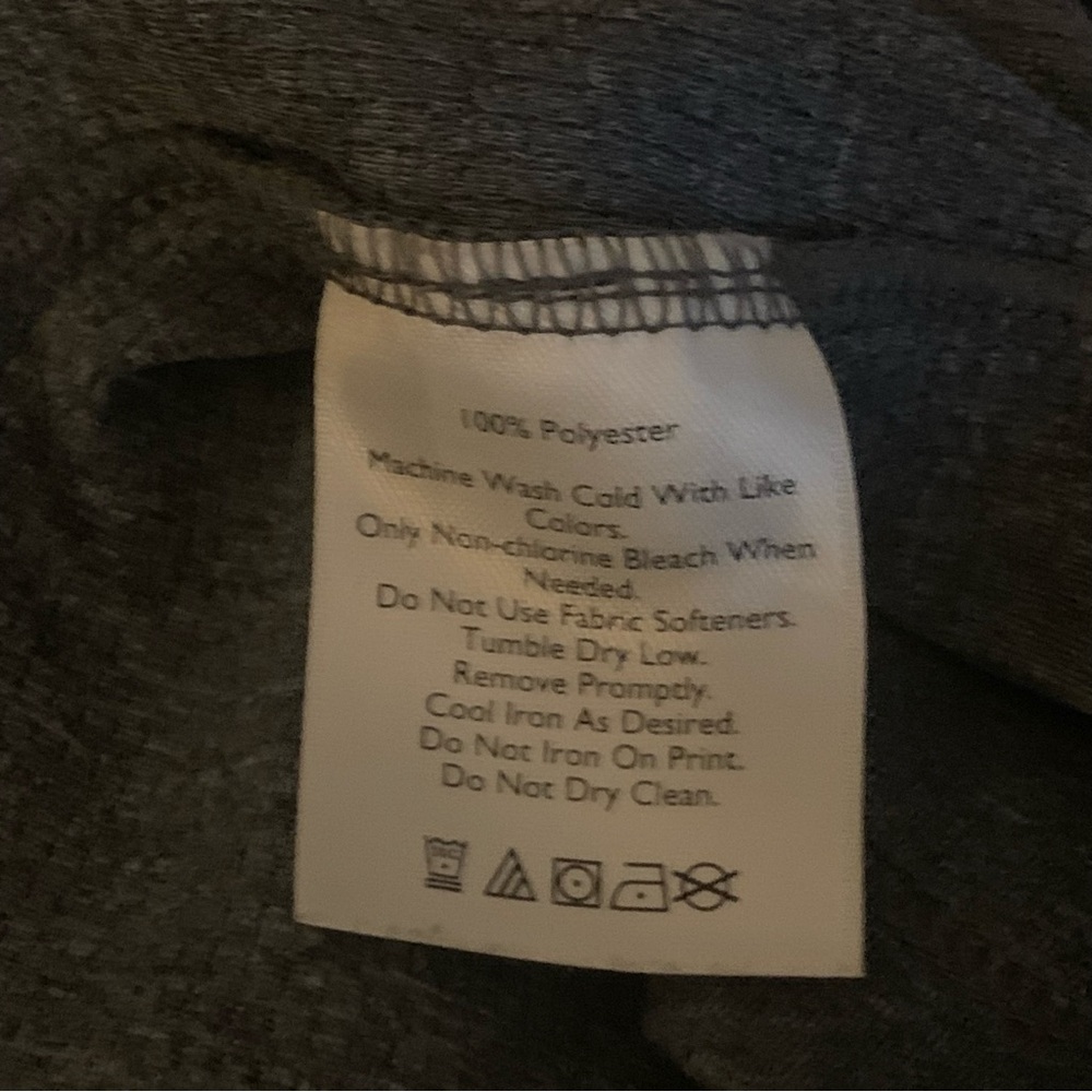 Eddie Bauer Gray Scoop Neck T-Shirt Top Sz XL (athletic type material) - Picture 9 of 10